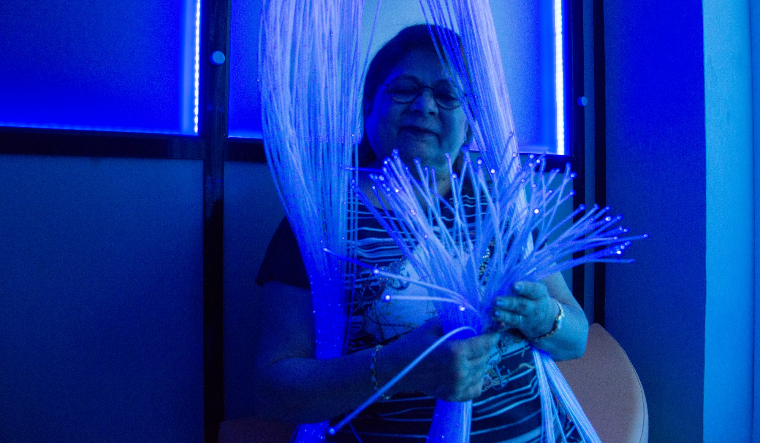 woman with a Luminea fiber optic